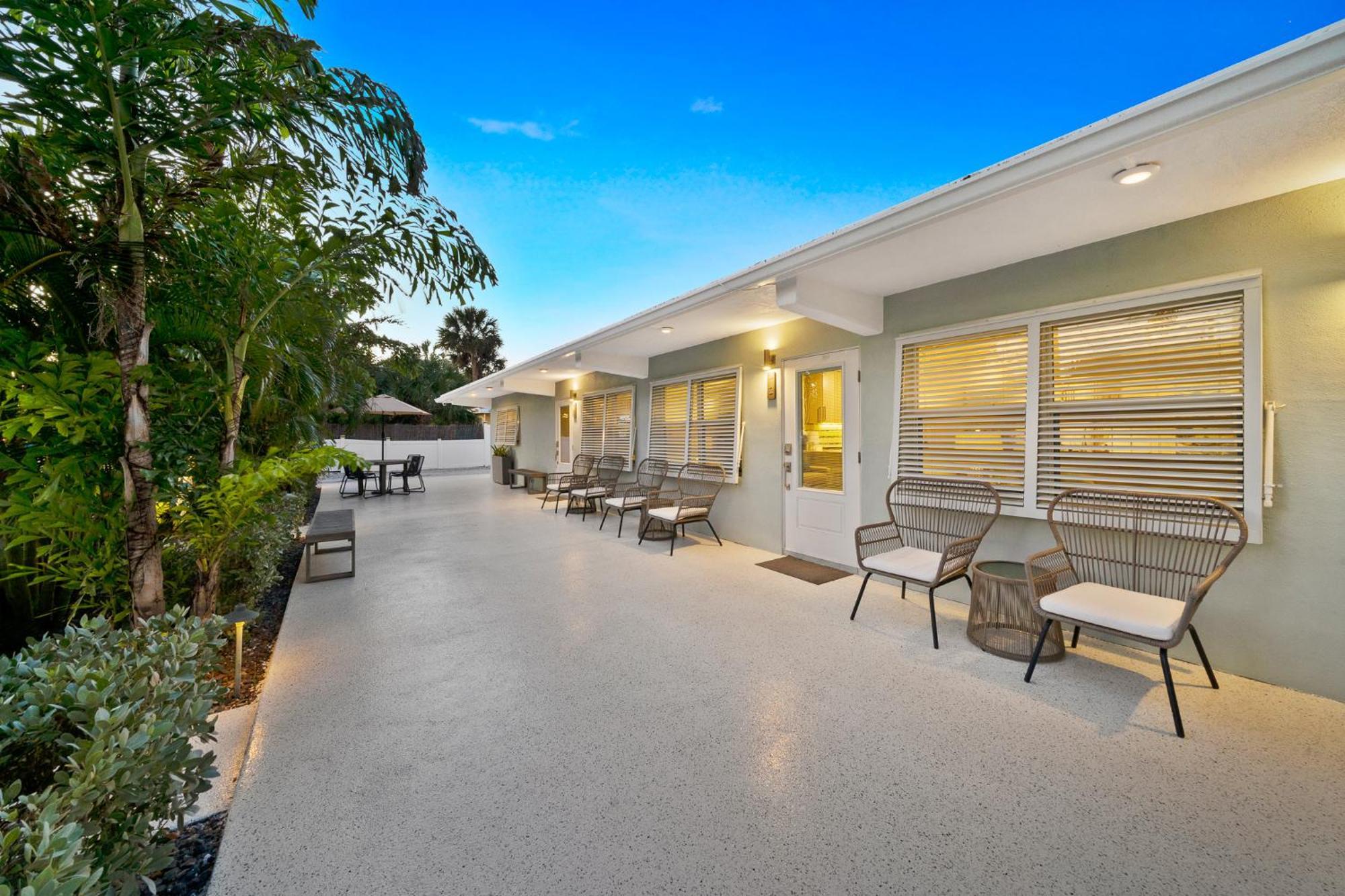 Boutique Vacation Rental Complex At Beach Cocoa Beach Extérieur photo